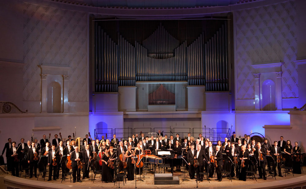 1-Russian-National-Orchestra_2010
