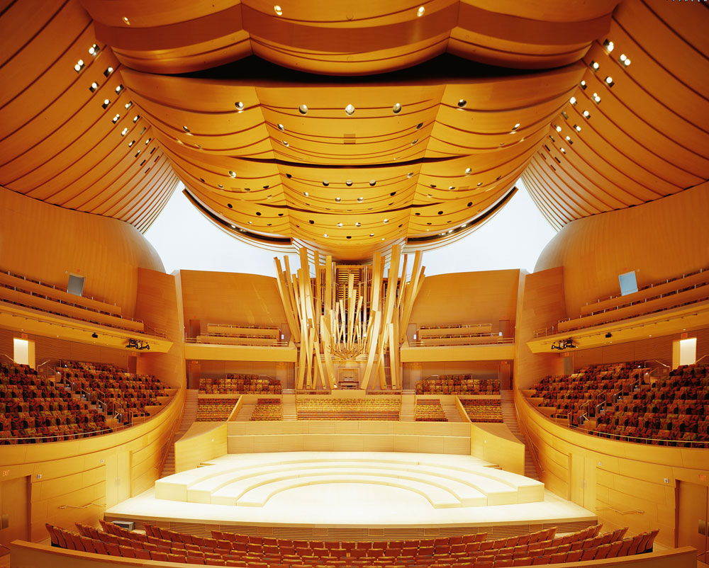 1-wdch-auditorium-stage-view_hi